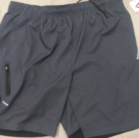 Reebok Grey Running Shorts Size 2XL - Picture 4 of 8